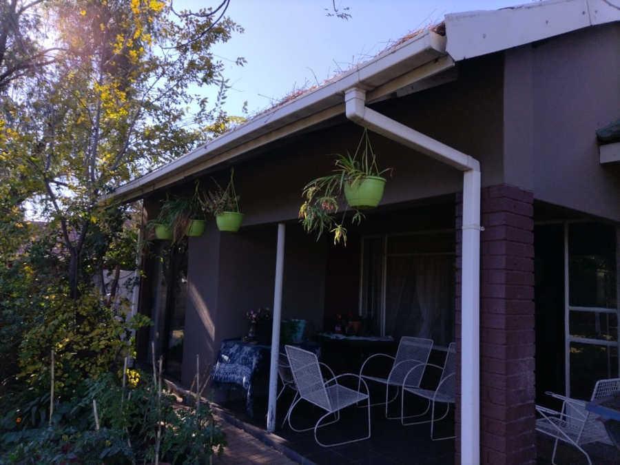 3 Bedroom Property for Sale in Protea Park North West